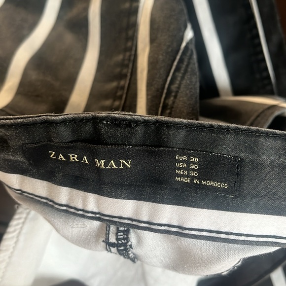 Black and white stripes. Could be great in Halloween costume beetle juice vibes - Picture 3 of 7